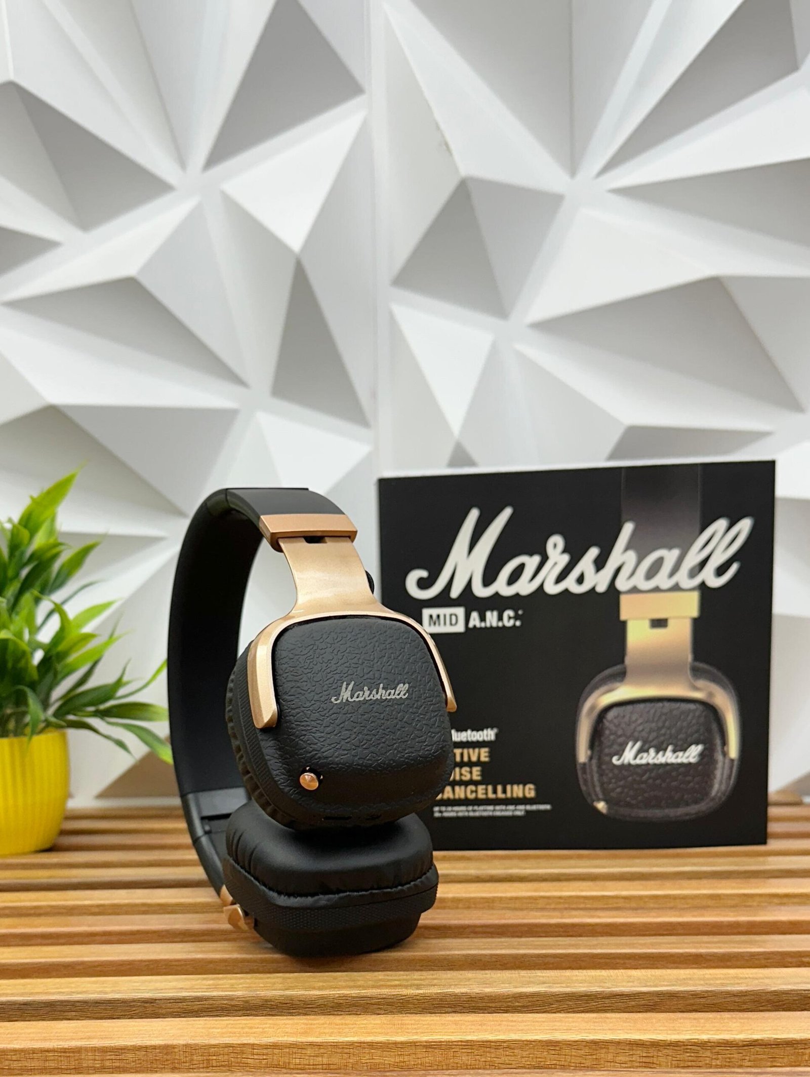 IMG-20250824-WA0006 Marshall Mid Headphone - ANC - Image 3