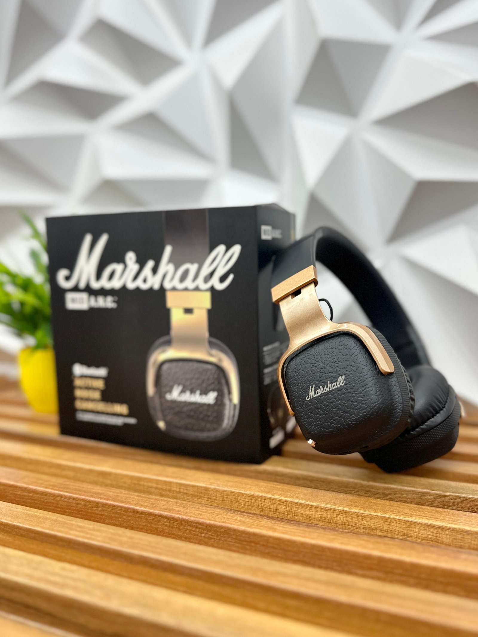 IMG-20250824-WA0009 Marshall Mid Headphone - ANC