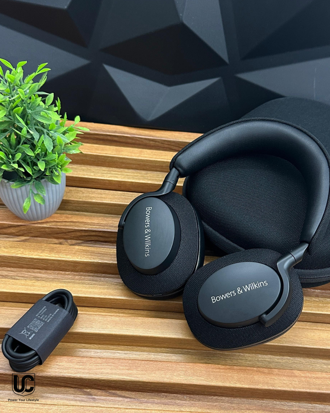 Bowers-&-Wilkins-Px7-S2e3 Bowers & Wilkins Px7 S2e Headphone